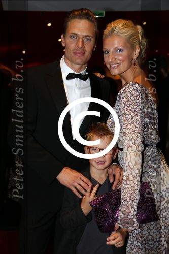 Amsterdam 23 september 2012
Premiere de Jantjes in het nieuwe de la mar met oa Willeke Alberti. Winston Post met Denise v Rijswijk en zoon Jayden
Peter Smulders bv