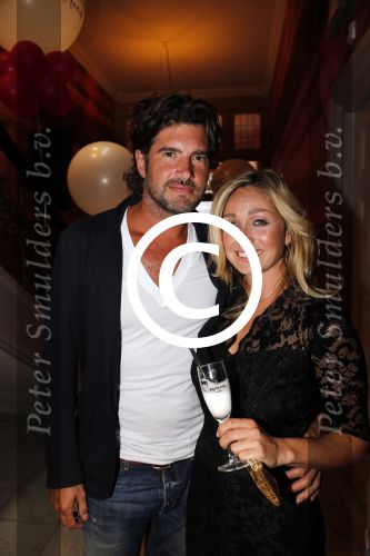 Amsterdam 11 september 2012
Uitreiking elegance awards in hotel the grand.
Peter Smulders bv