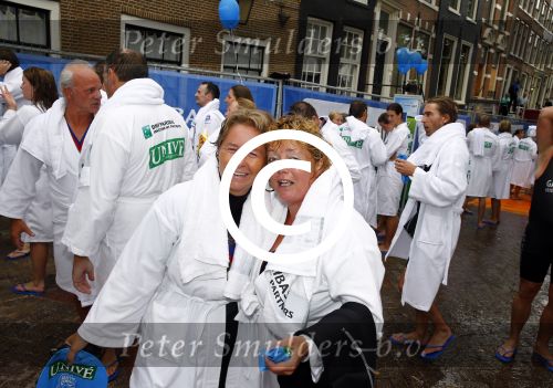 Amsterdam 8 september 2013
Amsterdam city swim door de grachten met diverse bn ers.