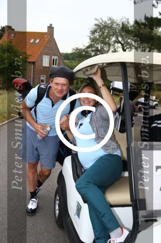 Zandvoort, 7 Augustus 2013
KLM Charity Challenge gespeeld op de Kennemer Golfclub met veel BN-ers.
Beau v Erven Dorens met Zangeres Do Zangeres
Foto Peter Smulders BV