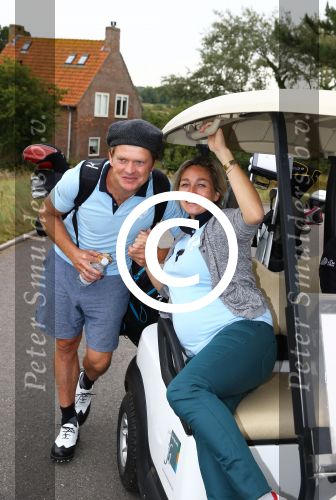 Zandvoort, 7 Augustus 2013
KLM Charity Challenge gespeeld op de Kennemer Golfclub met veel BN-ers.
Beau v Erven Dorens met Zangeres Do Zangeres
Foto Peter Smulders BV