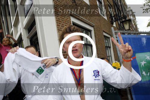 Amsterdam 8 september 2013
Amsterdam city swim door de grachten met diverse bn ers.
Beau v Erven Dorens