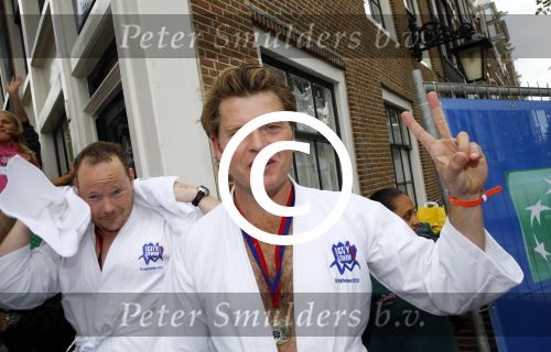 Amsterdam 8 september 2013
Amsterdam city swim door de grachten met diverse bn ers.
Beau v Erven Dorens