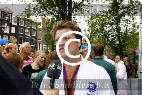 Amsterdam 8 september 2013
Amsterdam city swim door de grachten met diverse bn ers.
Beau v Erven Dorens