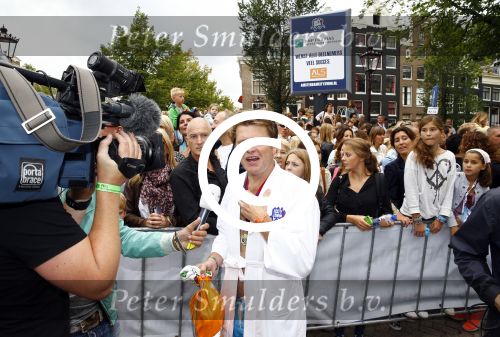 Amsterdam 8 september 2013
Amsterdam city swim door de grachten met diverse bn ers.
Beau v Erven Dorens