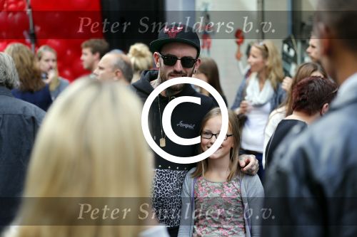 Amsterdam 14 augustus 2013
Ben Saunders lopend op de kalverstraat.
Peter Smulders bv