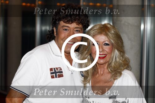 Ede 18 juni 2013
Nederland muziekland opnames in Ede. Bonnie st Claire met Dennie Christiaan
Peter Smulders bv