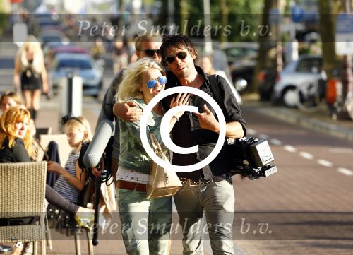 Amsterdam 3 september 2013
Premiere Stiletto in Carre.
Britt Dekker met cameraman Jaap
