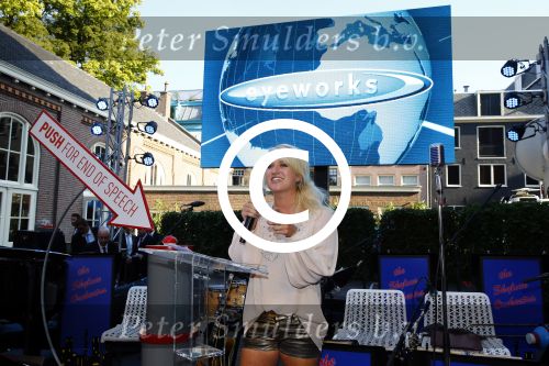 Amsterdam 5 september 2013
Opening nieuwe eyeworks pand met Reinout en Danielle Oerlemans (met kinderen) en burgemeester Eberhard v d Laan