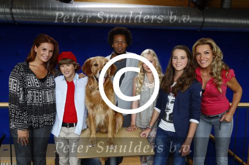Hilversum 22 augustus 2013
Presentatie tros serie Caps Club met daarin de acteurs Tom v Hulle Sam de Graaff Charlotte Heesters Leontine Borsato Mike Libanon en Leona Philipo . Lucille Werner heeft het bedacht.
Peter Smulders bv