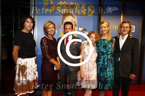Amsterdam 2 september 2013
Premiere net 5 serie Doris in het nieuwe de la mar theater.
cast met oa Jacob Derwig Roos Ouwenhand en Tjitske Reidinga