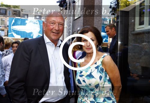 Amsterdam 5 september 2013
Opening nieuwe eyeworks pand met Reinout en Danielle Oerlemans (met kinderen) en burgemeester Eberhard v d Laan. Liz Snoijink met Cees v d Hoeven