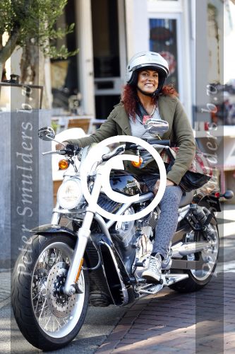 Amsterdam 5 september 2013
Chimene v Oosterhout op haar Harley Davidson
Foto Peter Smulders BV