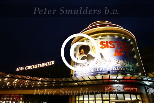 Scheveningen 9 september 2013
Premiere Smoorverliefd in het circustheater.