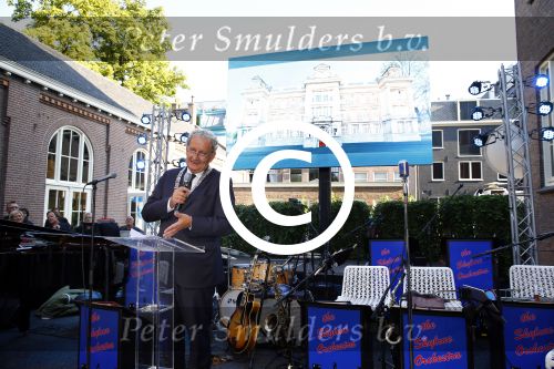 Amsterdam 5 september 2013
Opening nieuwe eyeworks pand met Reinout en Danielle Oerlemans (met kinderen) en burgemeester Eberhard v d Laan