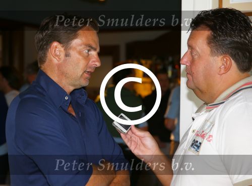 Zandvoort, 7 Augustus 2013
KLM Charity Challenge gespeeld op de Kennemer Golfclub met veel BN-ers.
Edwin Bredius in gesprek met Ronald de Boer
Foto Peter Smulders BV