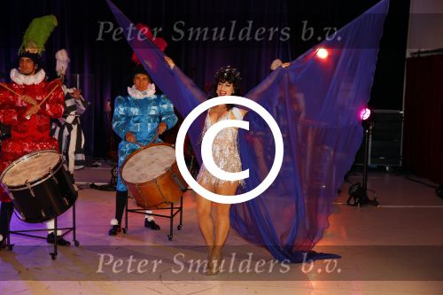 Amsterdam 21 augustus 2013
Ellen ten Damme bij repetities stiletto 2 in de focus studio\'s.Haar vriend Danny Ellinger maakt foto\'s.
Peter Smulders bv