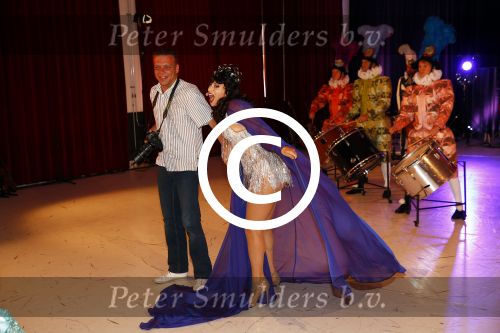 Amsterdam 21 augustus 2013
Ellen ten Damme bij repetities stiletto 2 in de focus studio\'s.Haar vriend Danny Ellinger maakt foto\'s. Robert Vos
Peter Smulders bv