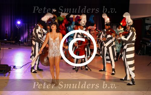 Amsterdam 21 augustus 2013
Ellen ten Damme bij repetities stiletto 2 in de focus studio\'s.Haar vriend Danny Ellinger maakt foto\'s.
Peter Smulders bv