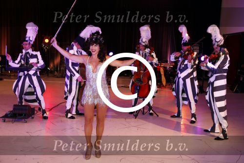 Amsterdam 21 augustus 2013
Ellen ten Damme bij repetities stiletto 2 in de focus studio\'s.Haar vriend Danny Ellinger maakt foto\'s.
Peter Smulders bv