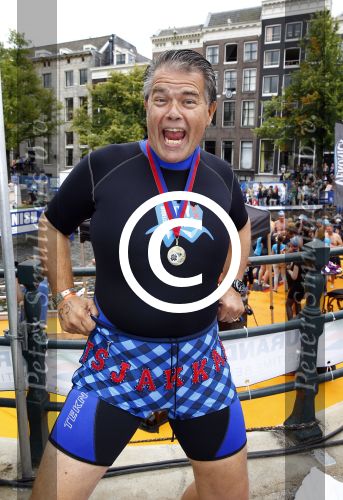 Amsterdam 8 september 2013
Amsterdam city swim door de grachten met diverse bn ers.
Emile Ratelband