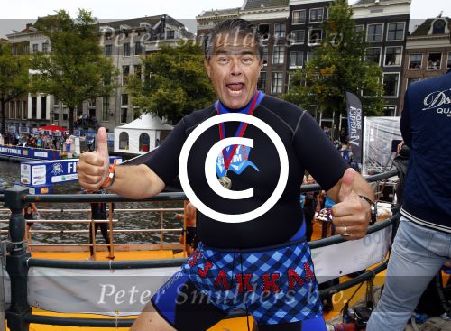 Amsterdam 8 september 2013
Amsterdam city swim door de grachten met diverse bn ers.
Emile Ratelband