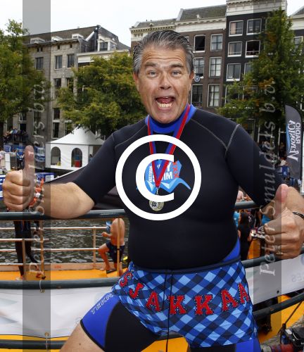 Amsterdam 8 september 2013
Amsterdam city swim door de grachten met diverse bn ers.
Emile Ratelband