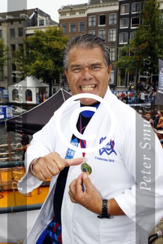 Amsterdam 8 september 2013
Amsterdam city swim door de grachten met diverse bn ers.
Emile Ratelband
