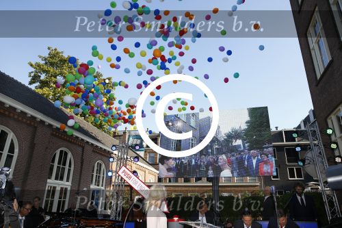 Amsterdam 5 september 2013
Opening nieuwe eyeworks pand met Reinout en Danielle Oerlemans (met kinderen) en burgemeester Eberhard v d Laan