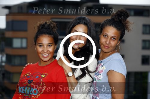 Amsterdam 1 september 2013
Ruud Gullit viert zijn 51e verjaardag thuis met zijn moeder zijn vriendin Maggie Jiminez en zijn kinderen Felicity Jermaine Joelle en Maxim