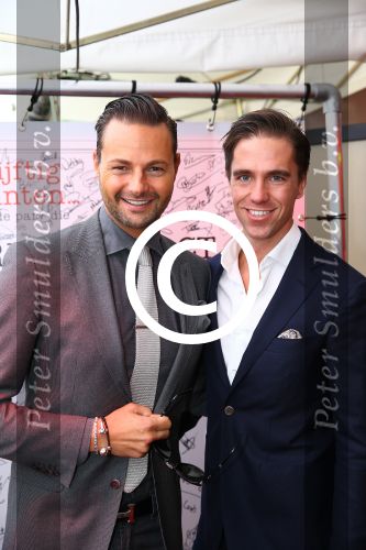 Rotterdam, 8 September 2013
Premiere Musical parodie Vijftig Tinten Grijs
Fred v Leer met partner
Foto Peter Smulders BV