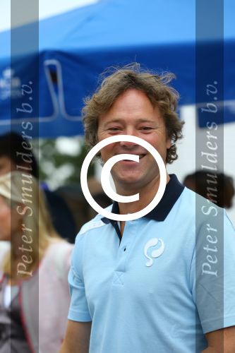 Zandvoort, 7 Augustus 2013
KLM Charity Challenge gespeeld op de Kennemer Golfclub met veel BN-ers.
Frits Sissing
Foto Peter Smulders BV