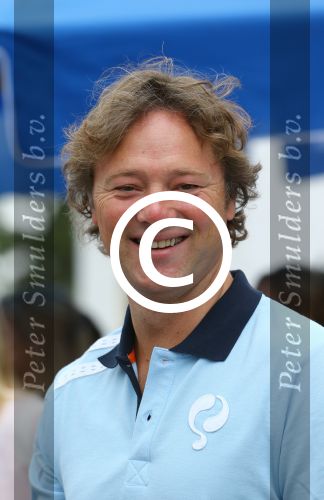 Zandvoort, 7 Augustus 2013
KLM Charity Challenge gespeeld op de Kennemer Golfclub met veel BN-ers.
Frits Sissing
Foto Peter Smulders BV