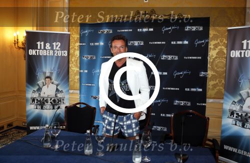 Amsterdam 8 augustus 2013
Gerard Joling en Caren Maywood en Alice Maywood tijdens persconferentie in het Amstel hotel waar ze aankondigen weer op te gaan treden tijdens concert Gerad Joling in het ziggo dome.
Peter Smulders bv