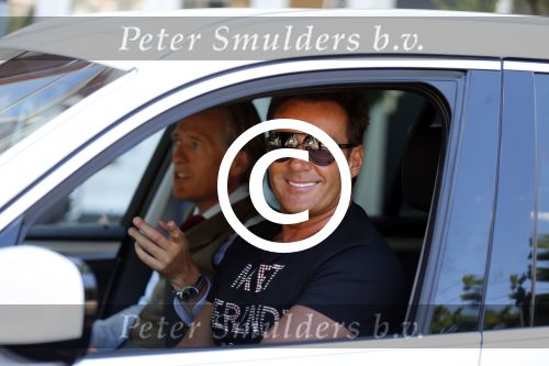 Amsterdam 14 augustus 2013
Gerard Joling en Jort Kelder nemen commercial op voor autoverhuurbedrijf Sixt in Amsterdam zuid.
Peter Smulders bv