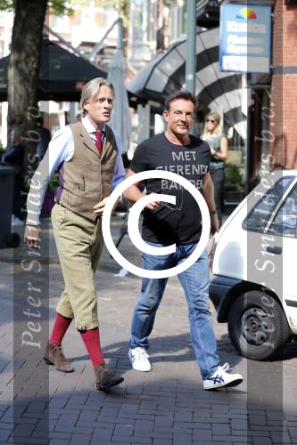Amsterdam 14 augustus 2013
Gerard Joling en Jort Kelder nemen commercial op voor autoverhuurbedrijf Sixt in Amsterdam zuid.
Peter Smulders bv
