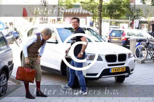 Amsterdam 14 augustus 2013
Gerard Joling en Jort Kelder nemen commercial op voor autoverhuurbedrijf Sixt in Amsterdam zuid.
Peter Smulders bv