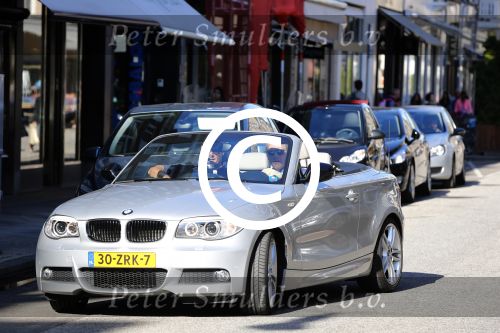 Amsterdam 14 augustus 2013
Gerard Joling en Jort Kelder nemen commercial op voor autoverhuurbedrijf Sixt in Amsterdam zuid.
Peter Smulders bv