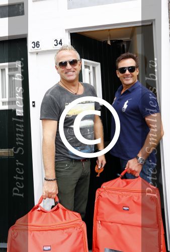 Amsterdam 22 augustus 2013
Gordon en Gerard Joling gaan voor het rtl programma even geen cent te makken een maand in een huis wonen in Amsterdam Noord.
Peter Smulders bv