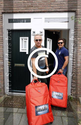 Amsterdam 22 augustus 2013
Gordon en Gerard Joling gaan voor het rtl programma even geen cent te makken een maand in een huis wonen in Amsterdam Noord.
Peter Smulders bv