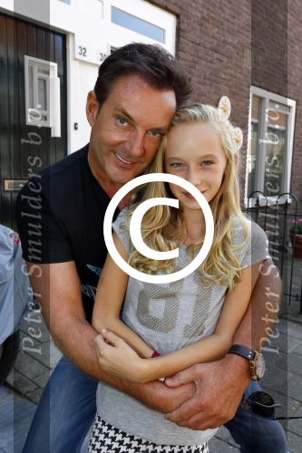Amsterdam 27 augustus 2013
Gordon en Gerard Joling in hun huis voor het programma geen cent te makken. Gordon met Jackie Omtzigt
Peter Smulders bv