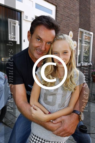 Amsterdam 27 augustus 2013
Gordon en Gerard Joling in hun huis voor het programma geen cent te makken. Gordon met Jackie Omtzigt
Peter Smulders bv