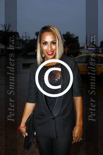 Scheveningen 9 september 2013
Premiere Smoorverliefd in het circustheater.
Glennis Grace men een kennis