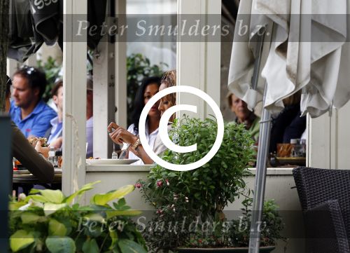 Amsterdam 22 augustus 2013
Glennis Grace op terras bij de Joffers.
Peter Smulders bv