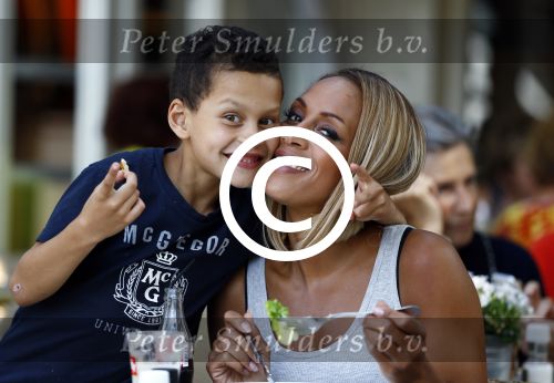 Amsterdam 28 augustus 2013
Glennis Grace op terras bij de Joffers.
Peter Smulders bv