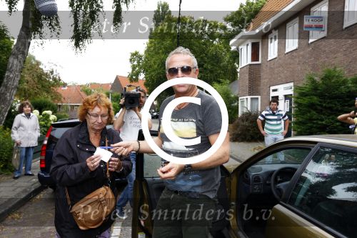 Amsterdam 22 augustus 2013
Gordon en Gerard Joling gaan voor het rtl programma even geen cent te makken een maand in een huis wonen in Amsterdam Noord.
Peter Smulders bv