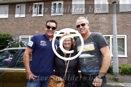 Amsterdam 22 augustus 2013
Gordon en Gerard Joling gaan voor het rtl programma even geen cent te makken een maand in een huis wonen in Amsterdam Noord.
Peter Smulders bv