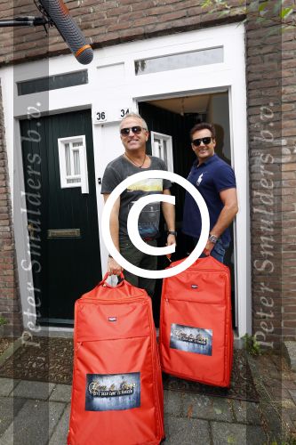 Amsterdam 22 augustus 2013
Gordon en Gerard Joling gaan voor het rtl programma even geen cent te makken een maand in een huis wonen in Amsterdam Noord.
Peter Smulders bv