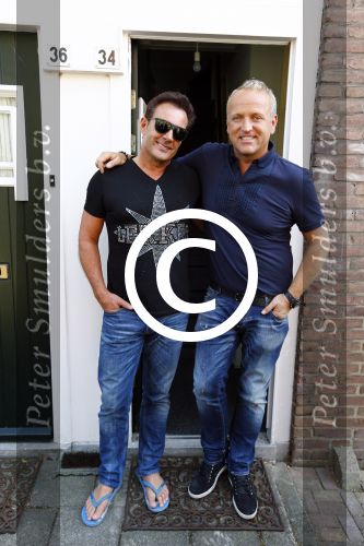 Amsterdam 27 augustus 2013
Gordon en Gerard Joling in hun huis voor het programma geen cent te makken.
Peter Smulders bv