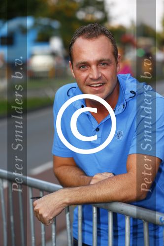 Ede 18 juni 2013
Nederland muziekland opnames in Ede. Grad Damen
Peter Smulders bv